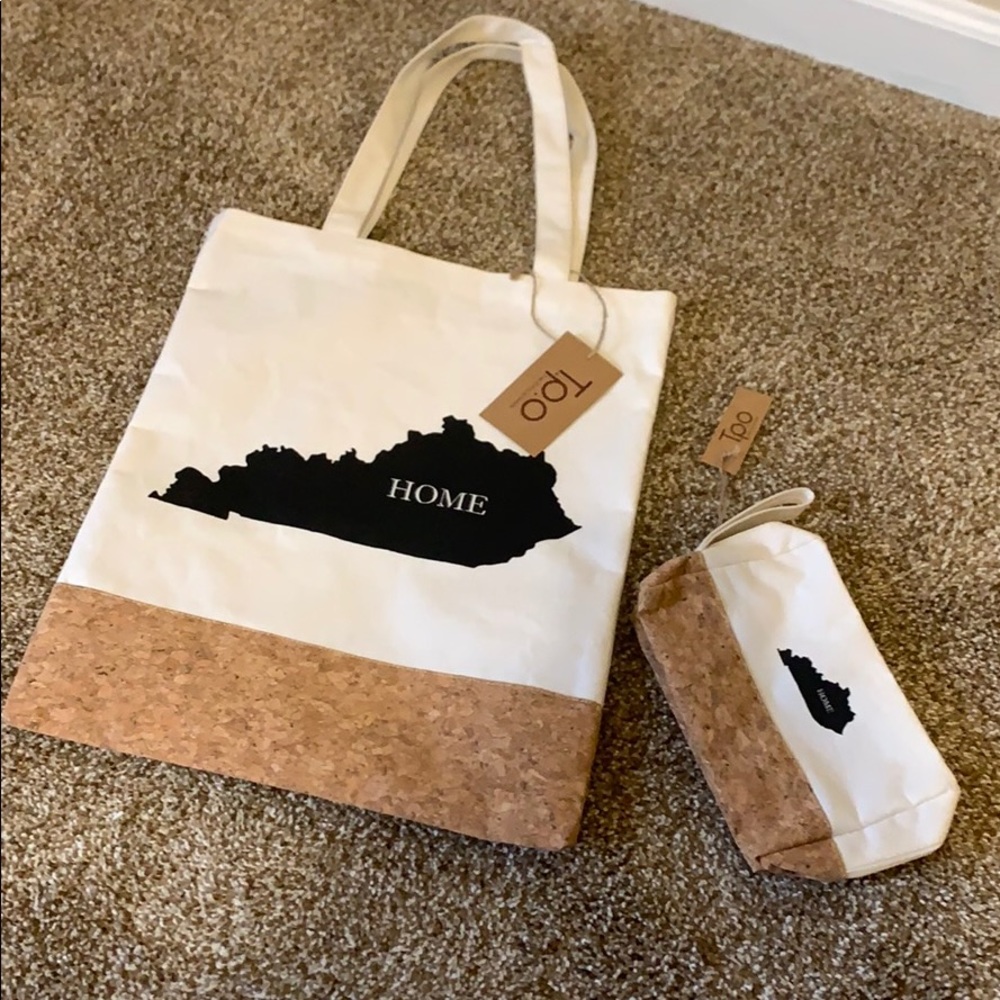 Brand new Kentucky bag and case with it